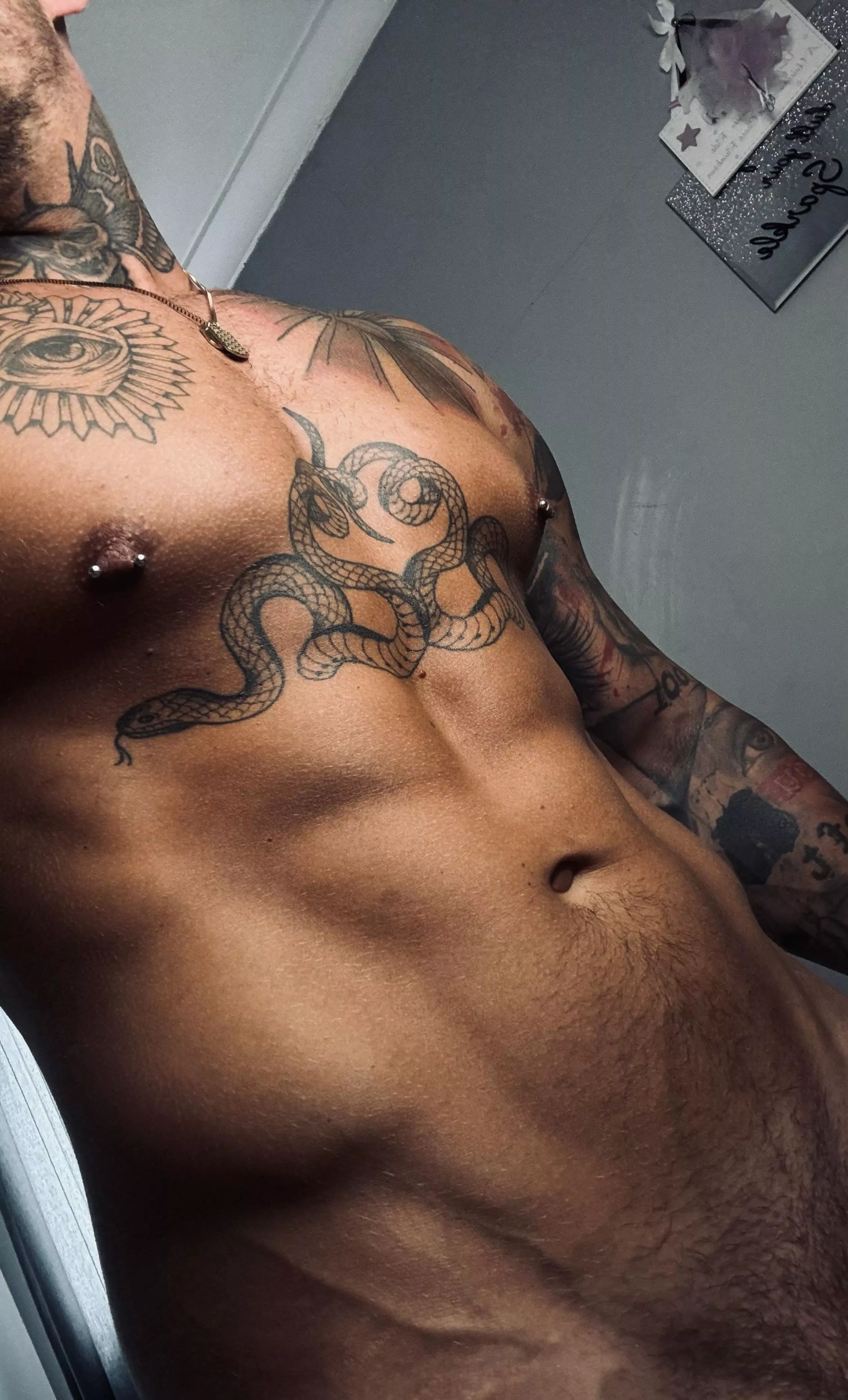 The lower half needs ‘doing’ now 🫵🏻🤞🏻