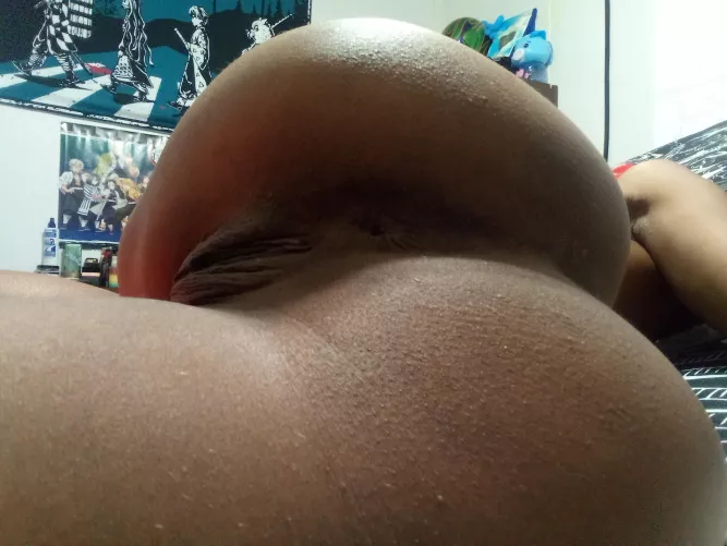 This is what's waiting for you when you get home 🍑💦