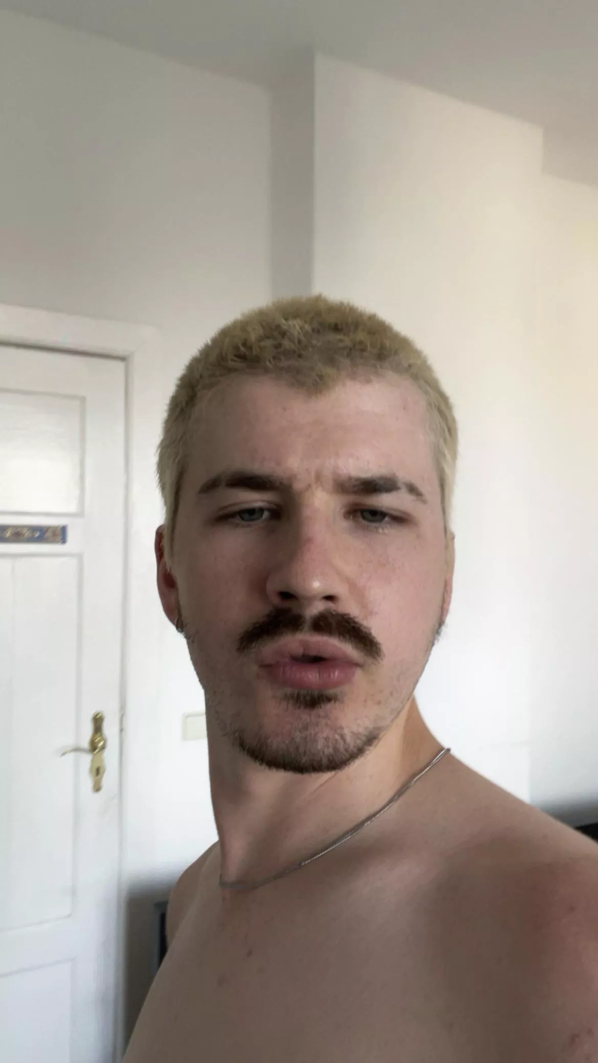 After 4 years I am finally posting myself on reddit 🫂