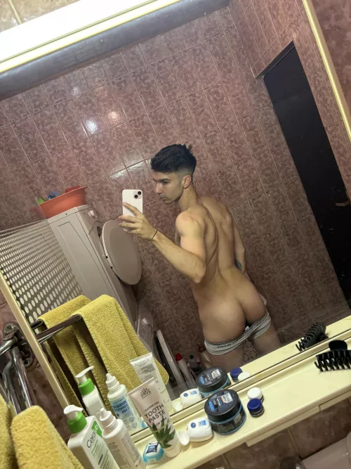 Do you like my smooth ass?