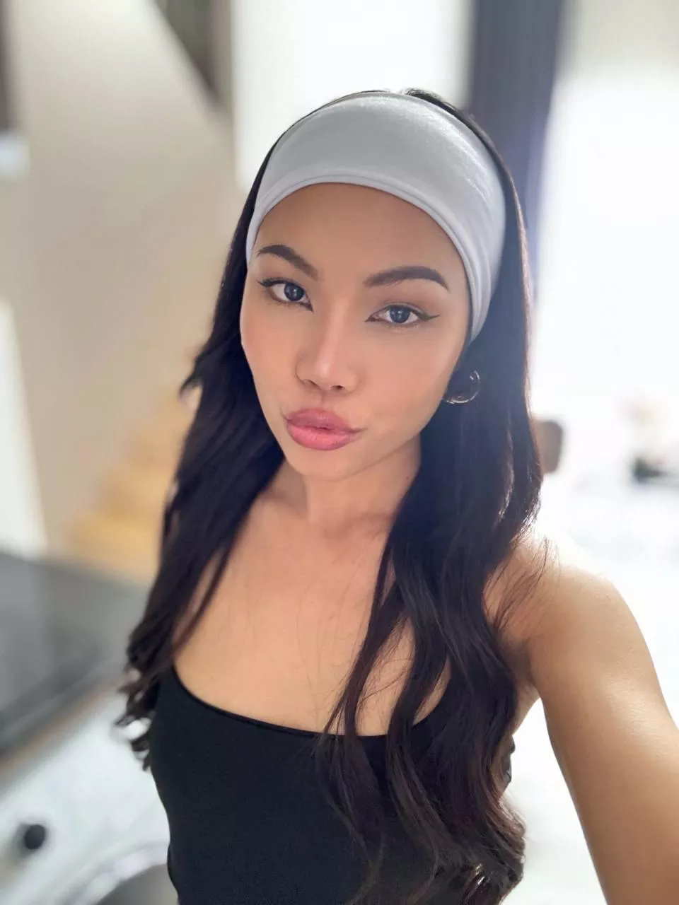 Doing my makeup can be therapeutic