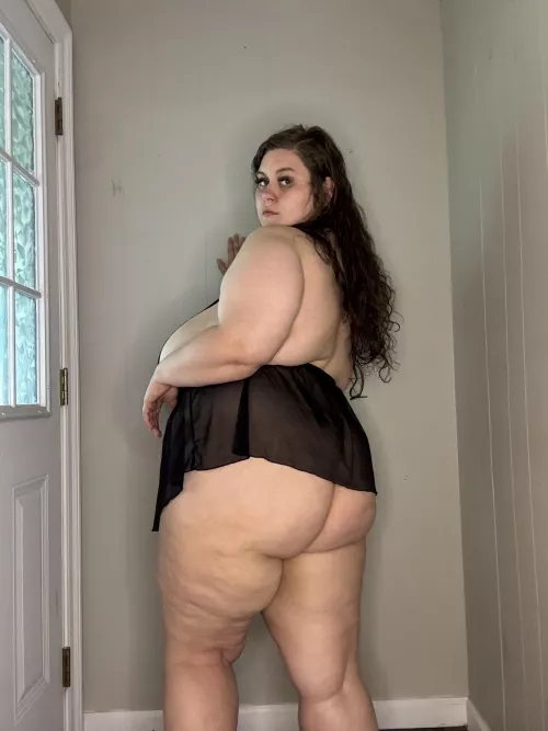Hello I’m Goddess Luna! 6 years of experience! I’m a natural switch! I offer [fet] friendly content. Come jerk off to my big natural tits during [cam] or get blown up with [pic] [vid]. Customizable content [pic] [rate] [vid] [aud]