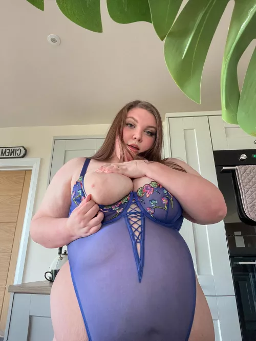 I'd look pretty hot with your cum all over me 