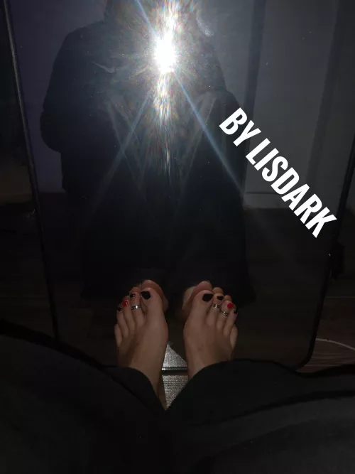 If you like my🌹 pictures, please like all of my pictures and not just one picture otherwise I honestly think you are bots