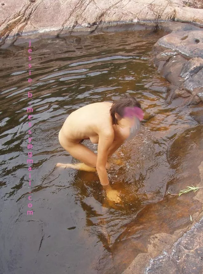 It's always nice to find a spot to clean up and cool off when I'm out working