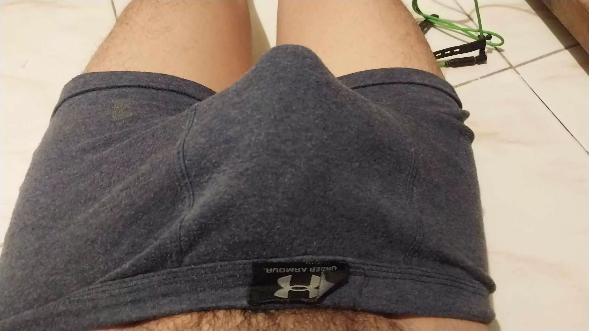 looking for bros to compare bulges with aha hmu