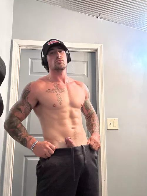 Peek-A-Boo Someone wants to meet you.