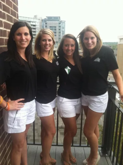 Pick one to fuck on that balcony [4]