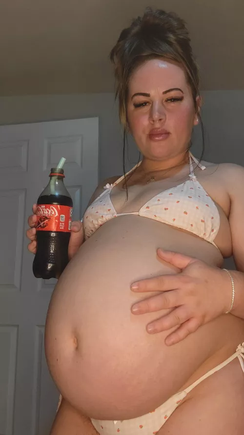 Soft and plump EVERYWHERE 😏🥵🤤🐷