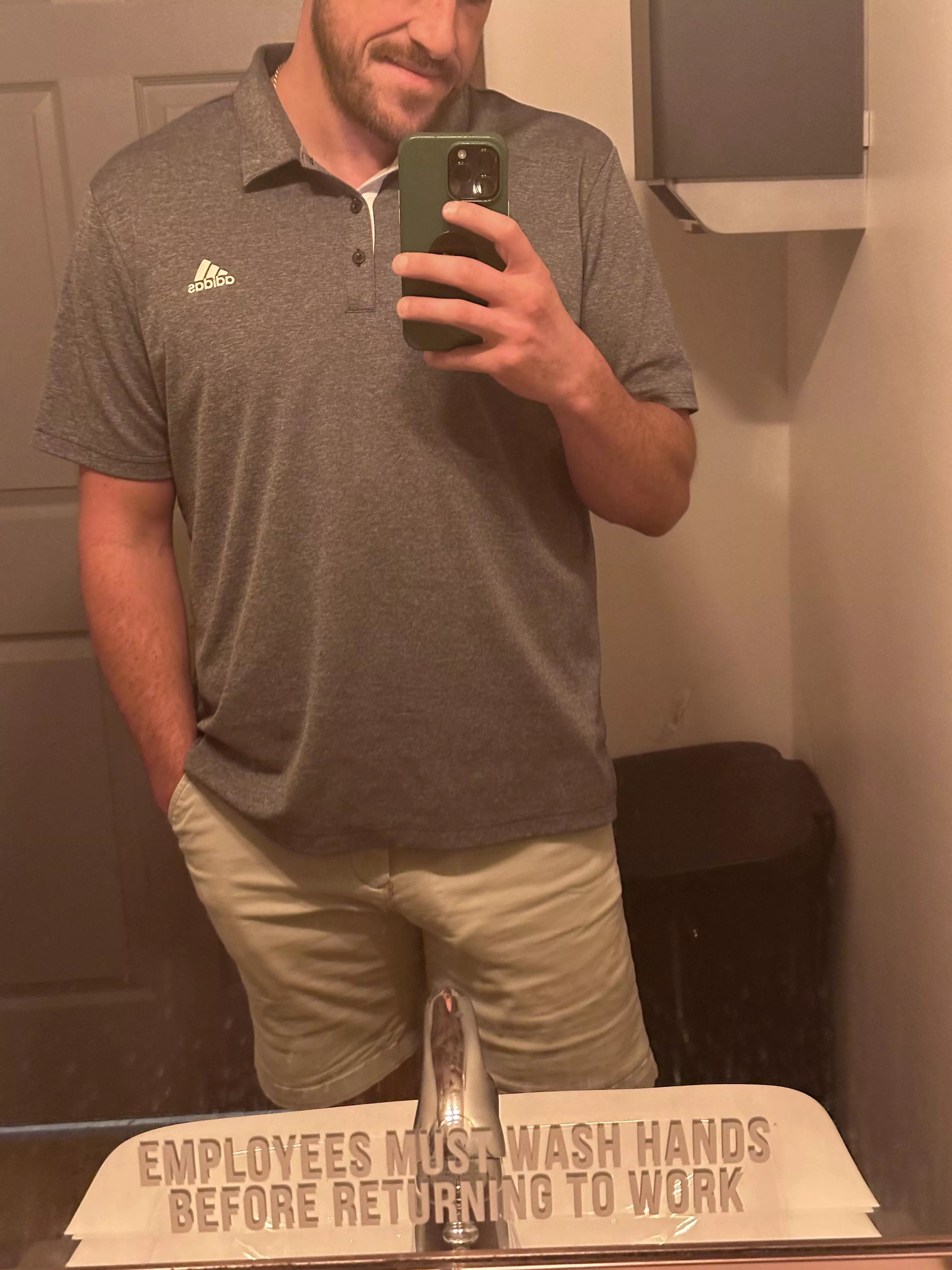 Too bad there’s no one cute in my office 😢 do you think you’d notice? [38] 