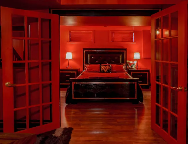 Welcome to my kinky palace