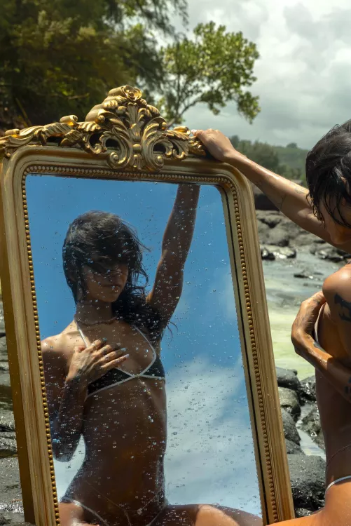 Would you fuck my reflection?