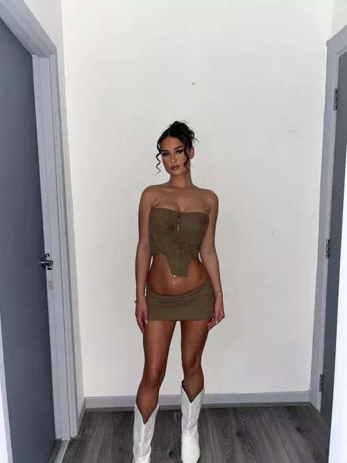 Do I look classy in skirt?