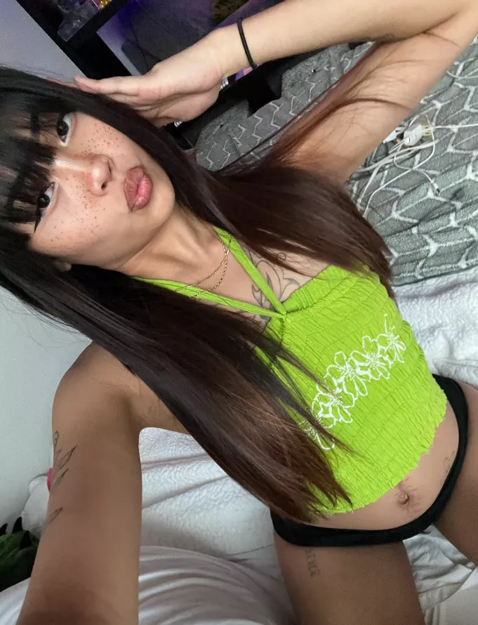 feeling classy with my green top