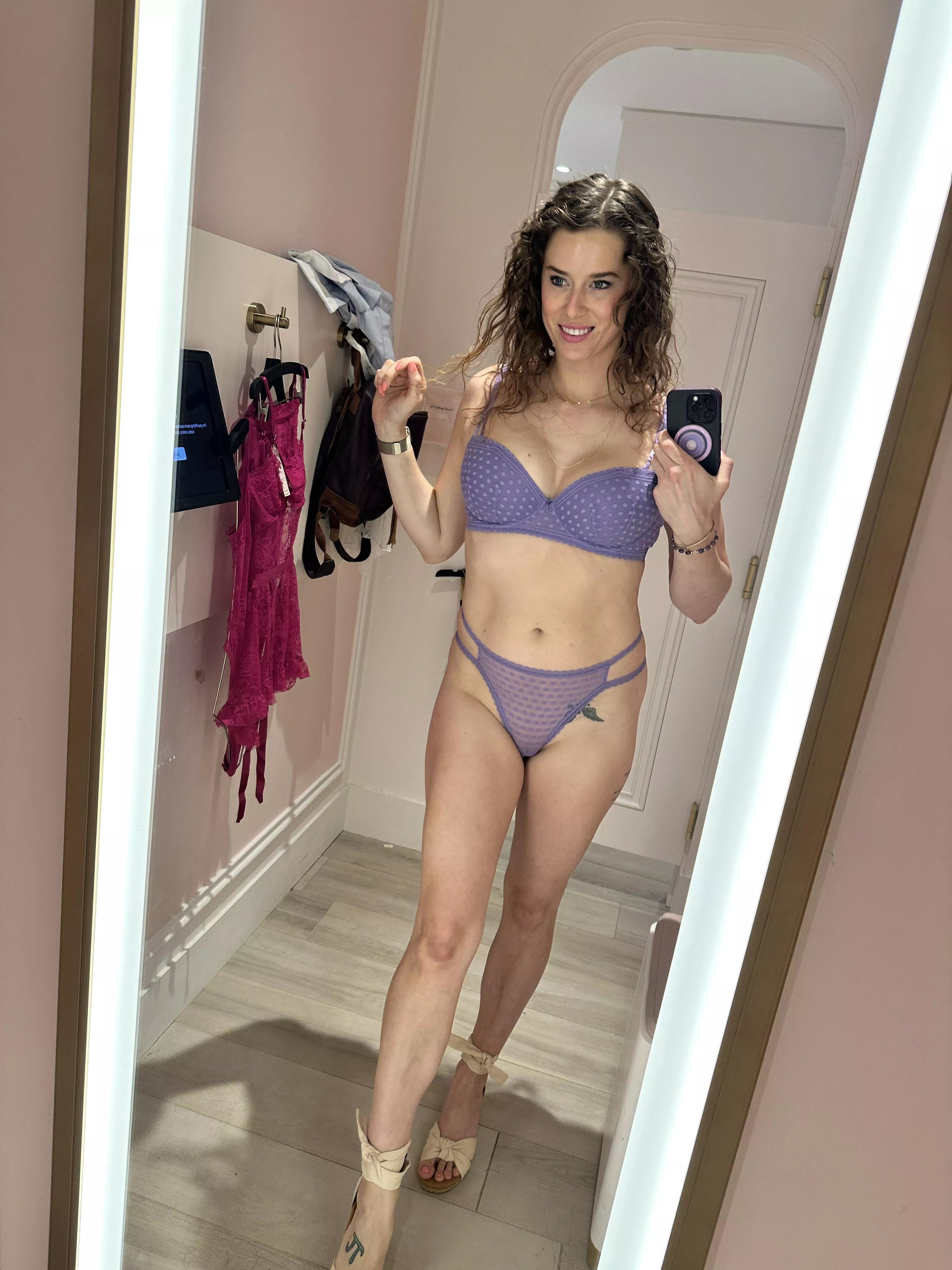 Lavender lingerie always makes me smile 💜