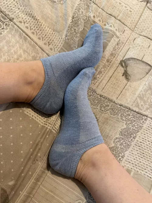 Smell my socks slave!