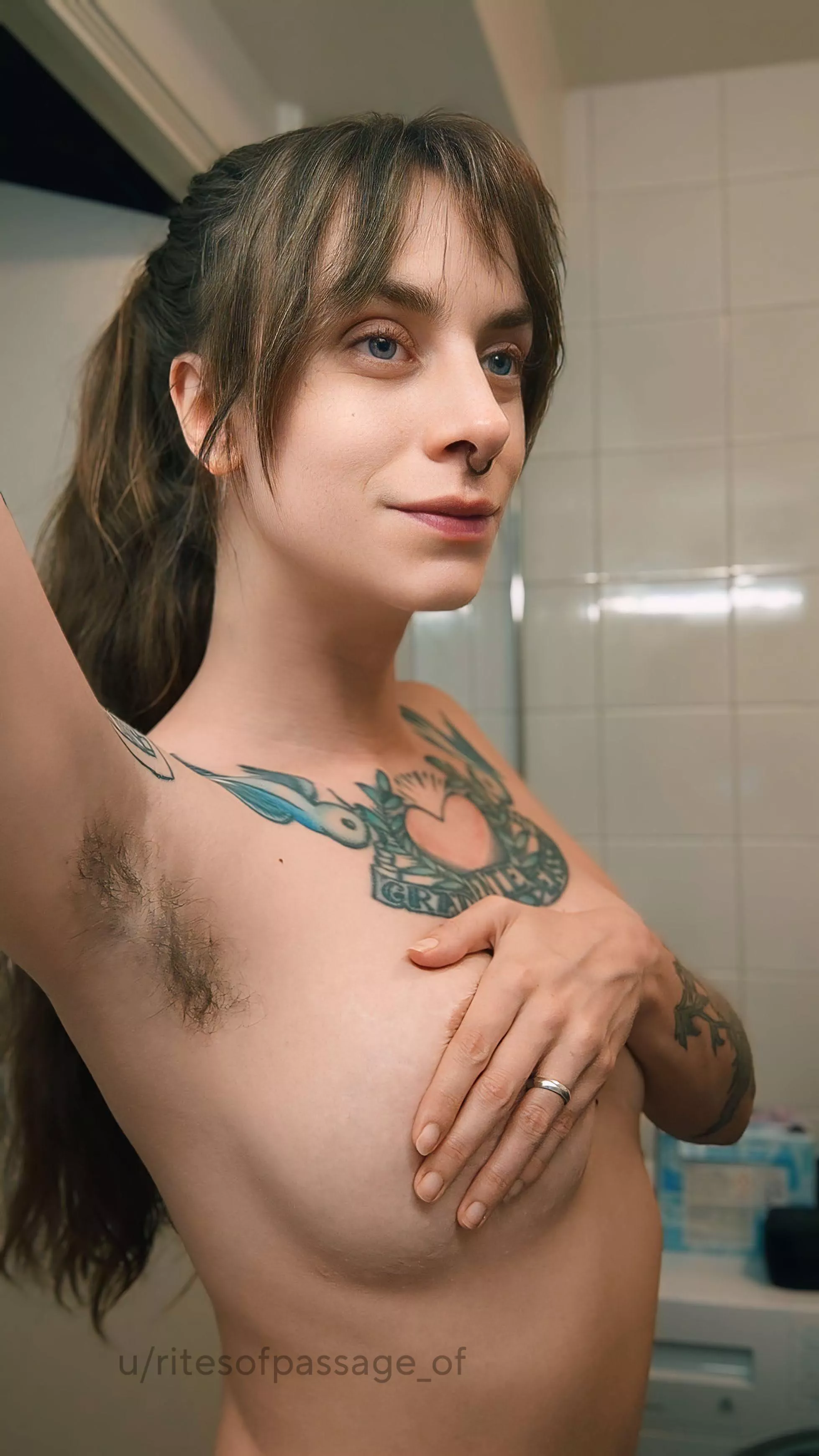 A pre shower selfie!