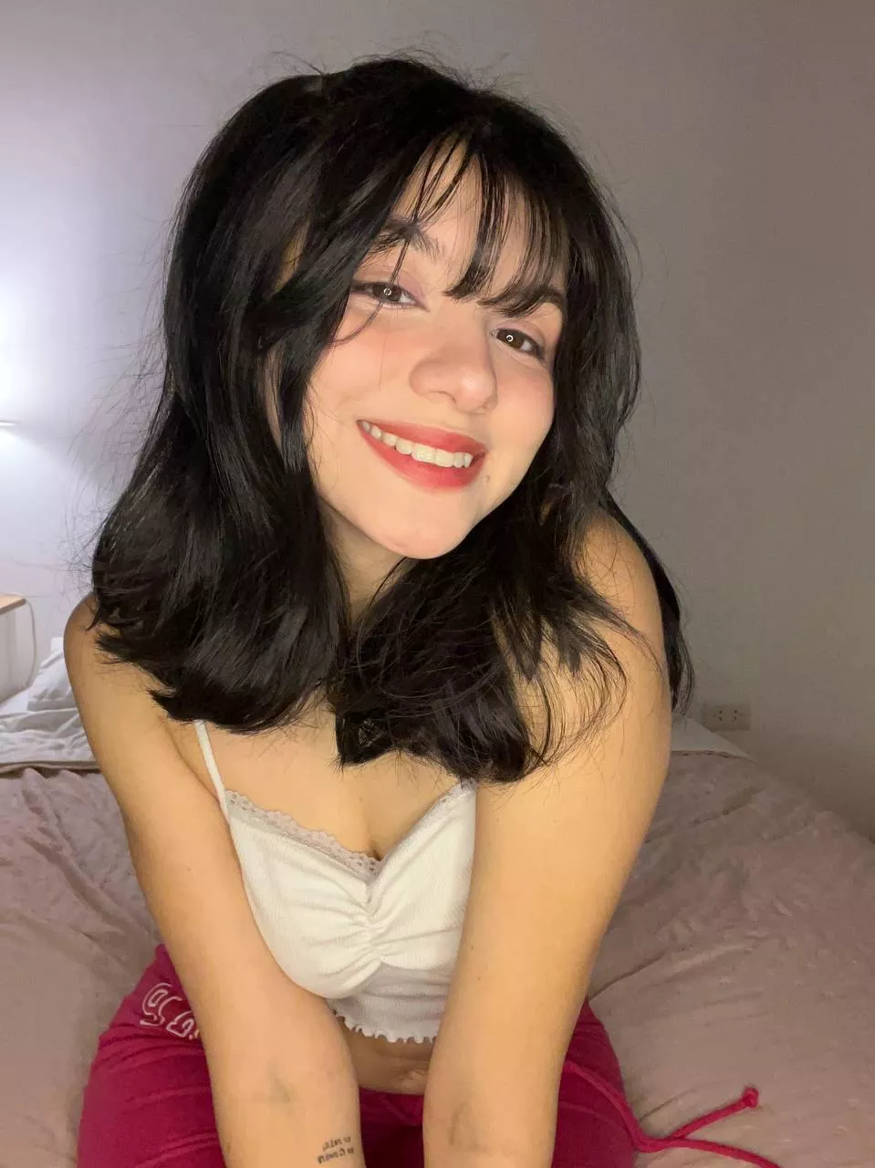 Because I know how much y'all love seeing a pretty girl on her knees in front of you.