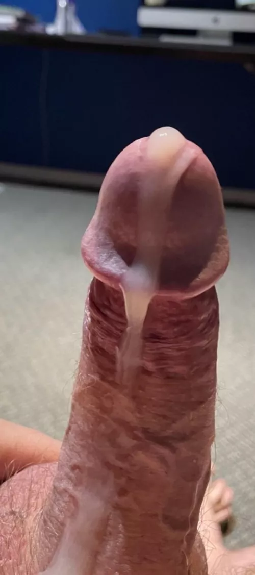 if you wanna fuck a fresh 18 yo, i’m in ontario 😘 