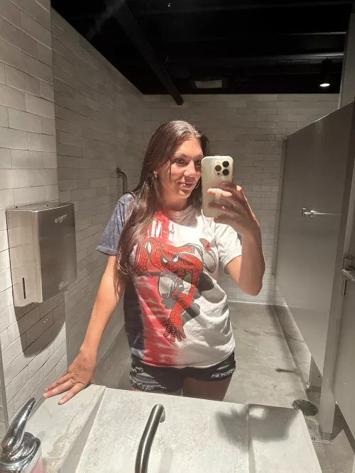 Mirror selfie in my Spider Man t-shirt [f]