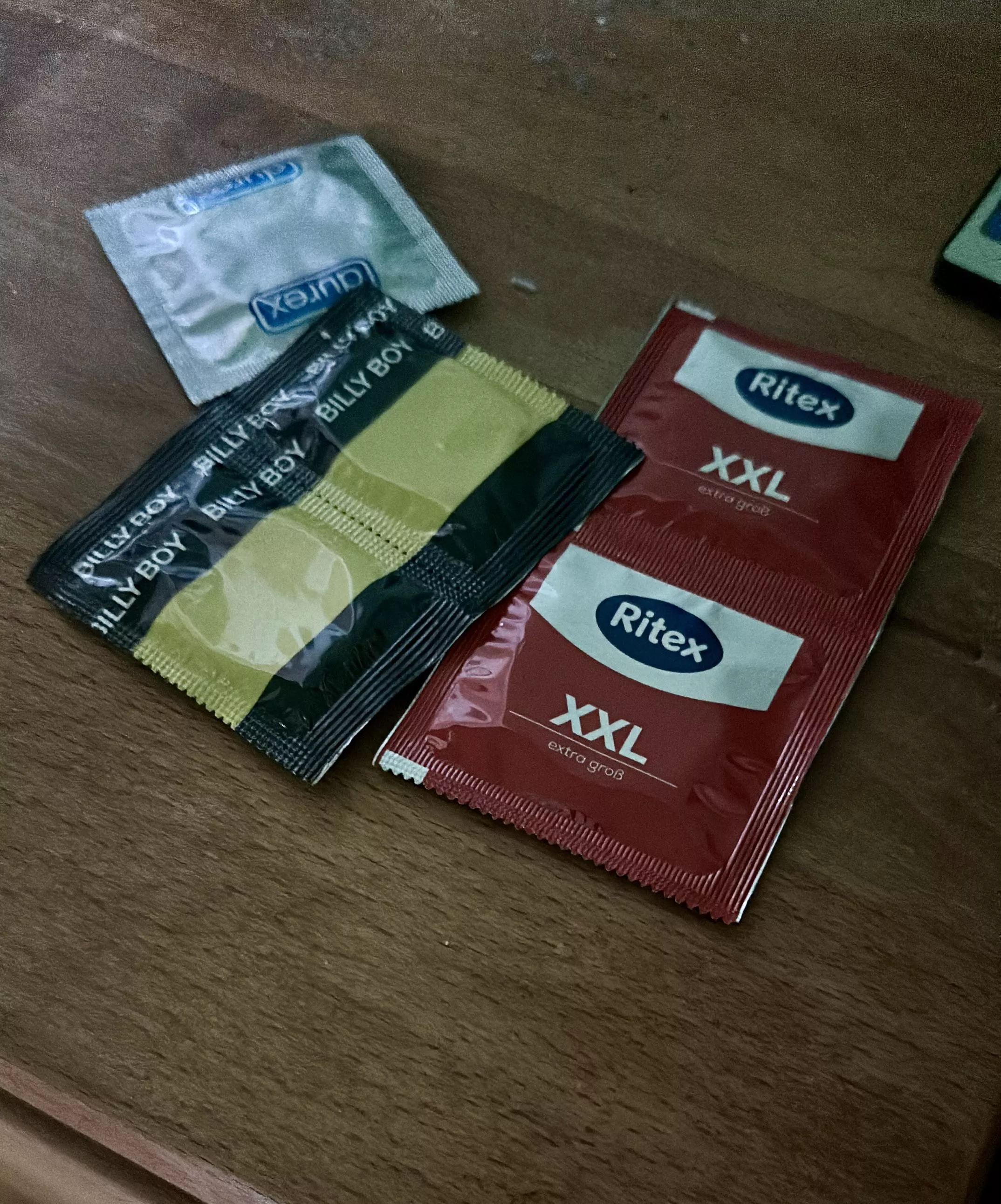 Preparing the dates? When my wife has a date, it‘s my job to prepare everything. Cleaning our bedroom, changing the sheets, buying condoms… I love it 😍. When I‘m ready I leave the house. She always uses my side of our bed ☺️. How about other