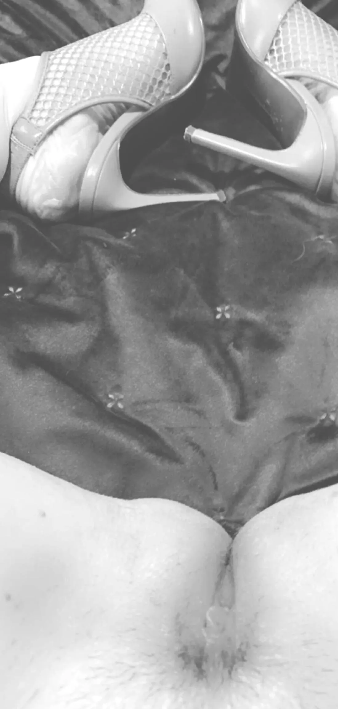 Tried the new heels on, you think he will get the hint to come christen them ?….