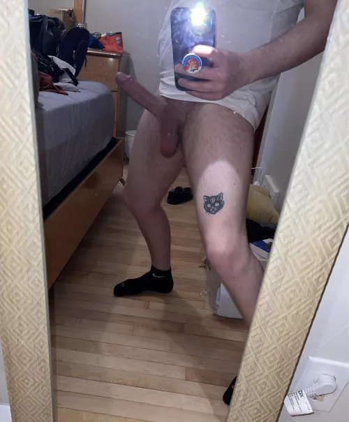 (30) The perks of being bi; everyone makes me horny. 