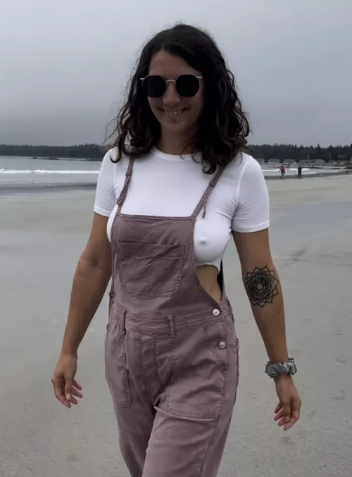 Beach pokies