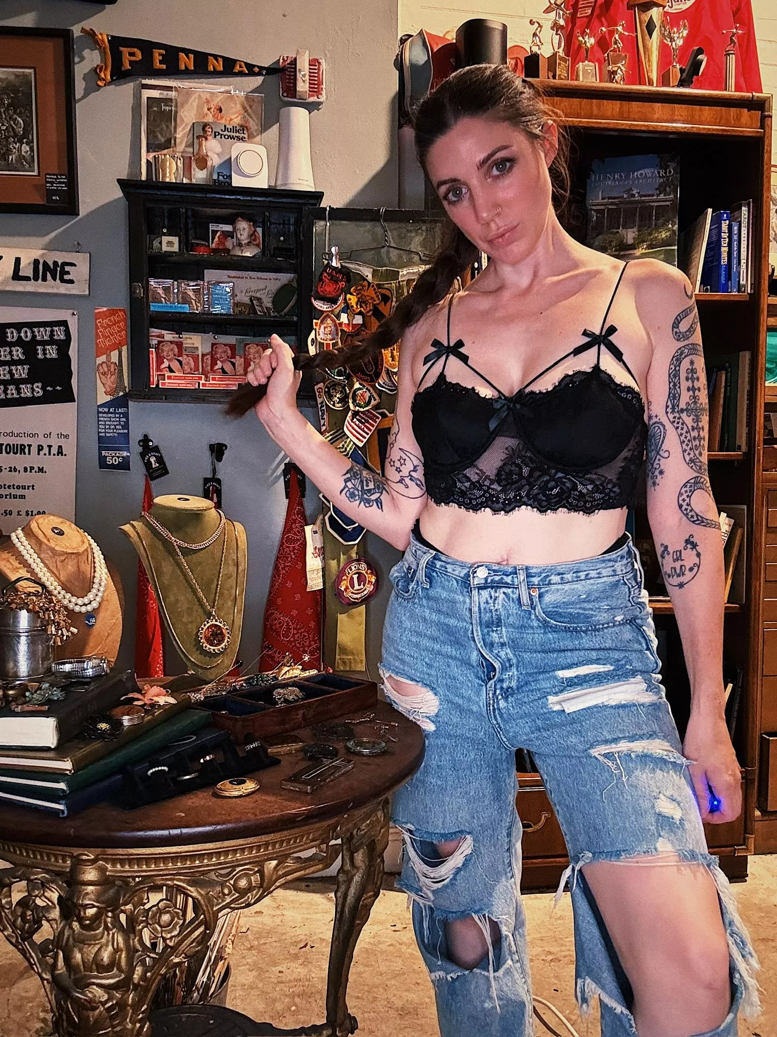 Feeling my outfit today @prettysadiereed