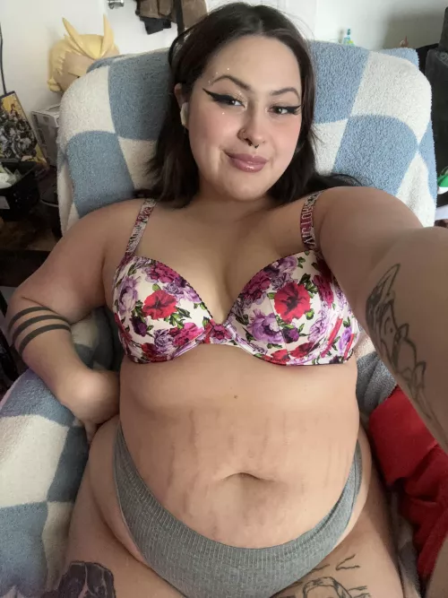 first post here! hello everyone 😋