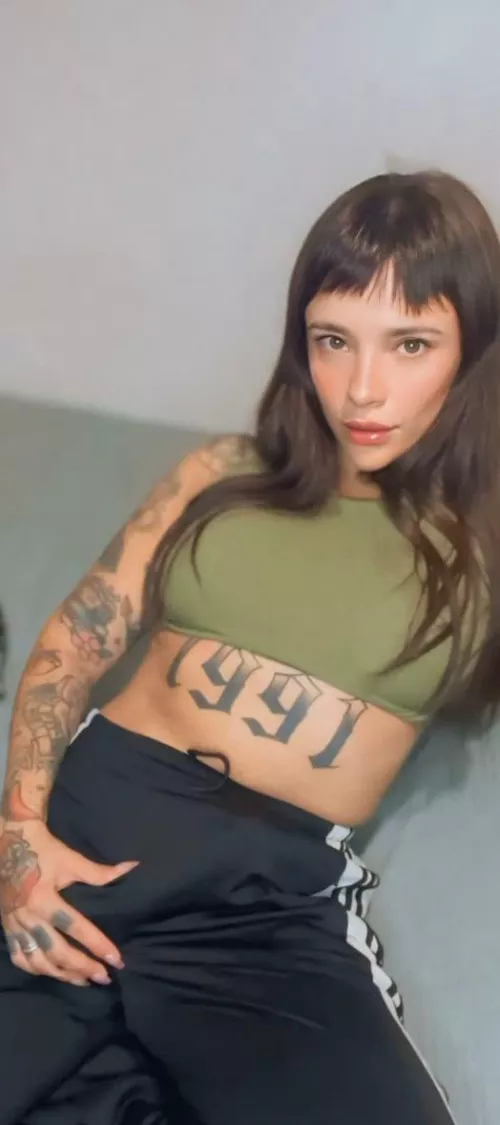 Guess how many inches is it and I’ll let you suck it
