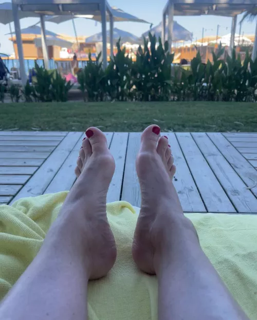 Holiday feet getting some sun 