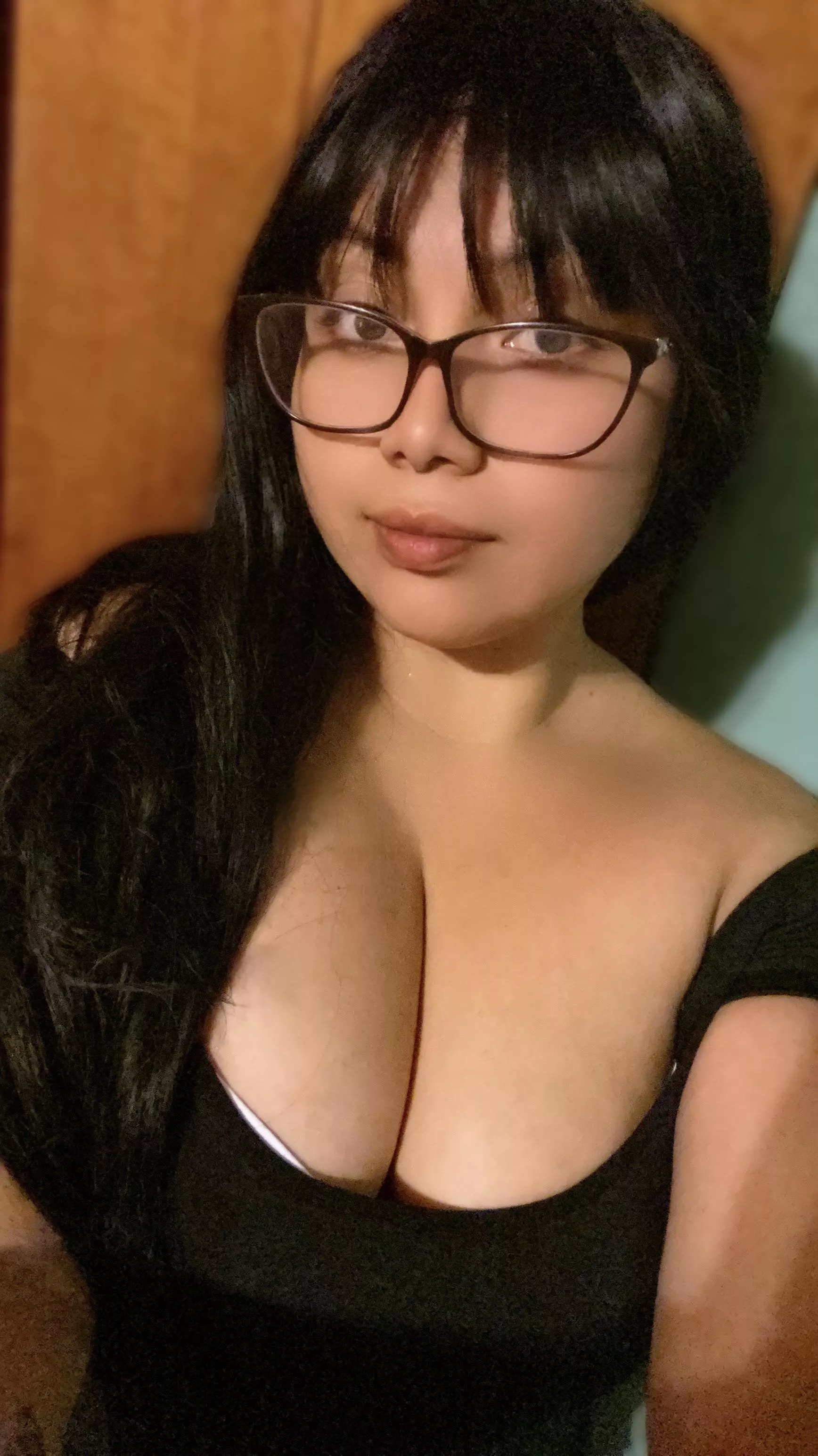 Hope you enjoy a nice cleavage in the mornings