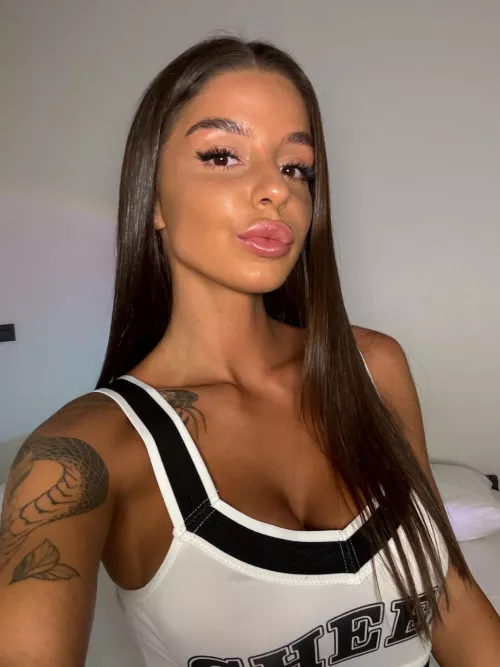 I can't get enough of your cum on my lips