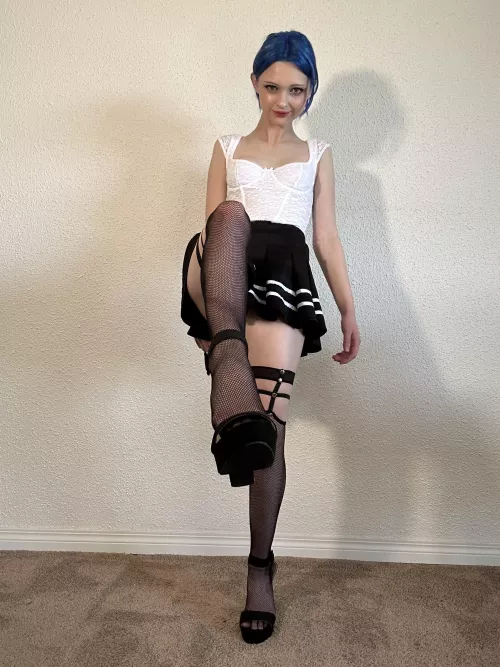 my thinness suits me perfectly