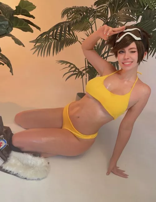 Tracer from Overwatch by CaterpillarCosplay