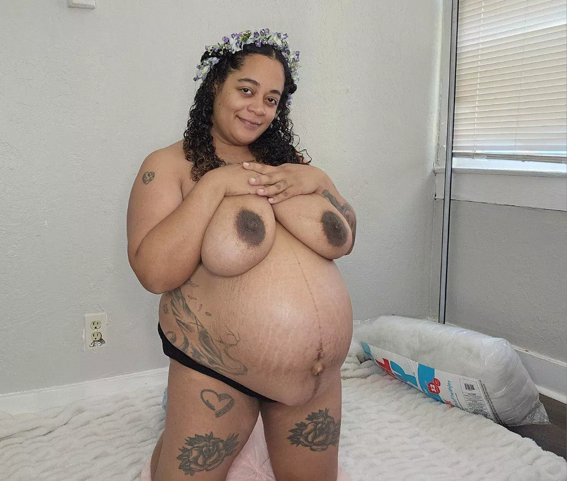 Whats your favorite, dark nips or big belly?