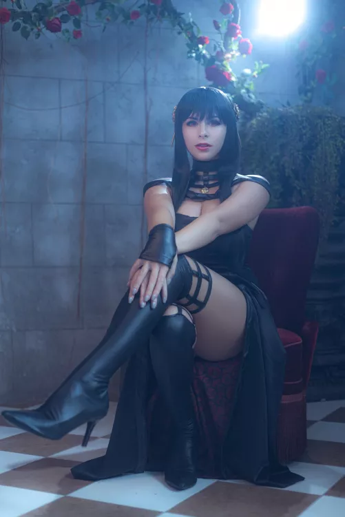 Yor Forger from Spy x Family by Yuna Kairi