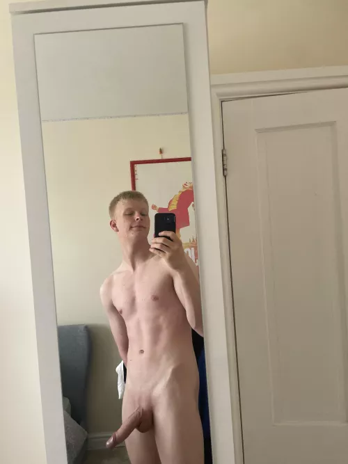 [20] Very smiley for some reason 🥰