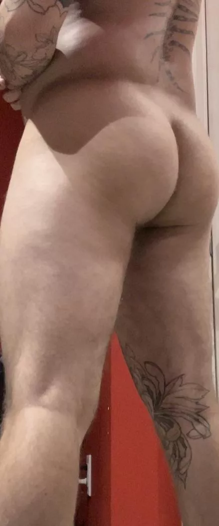 A lot of people always talk about my ass idk why.