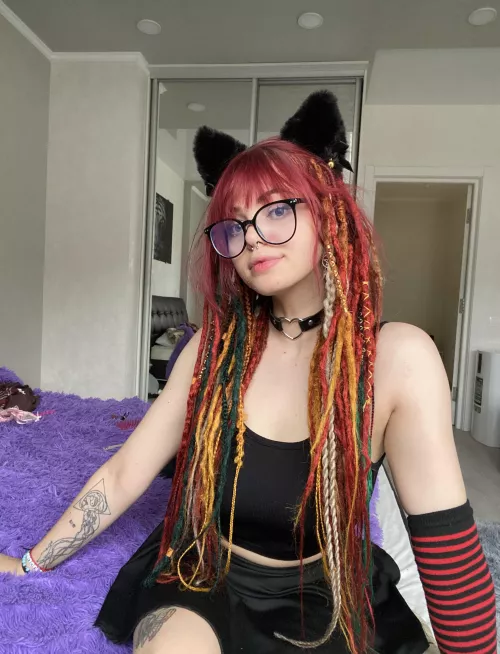 Am I still gorgeous with these cat ears