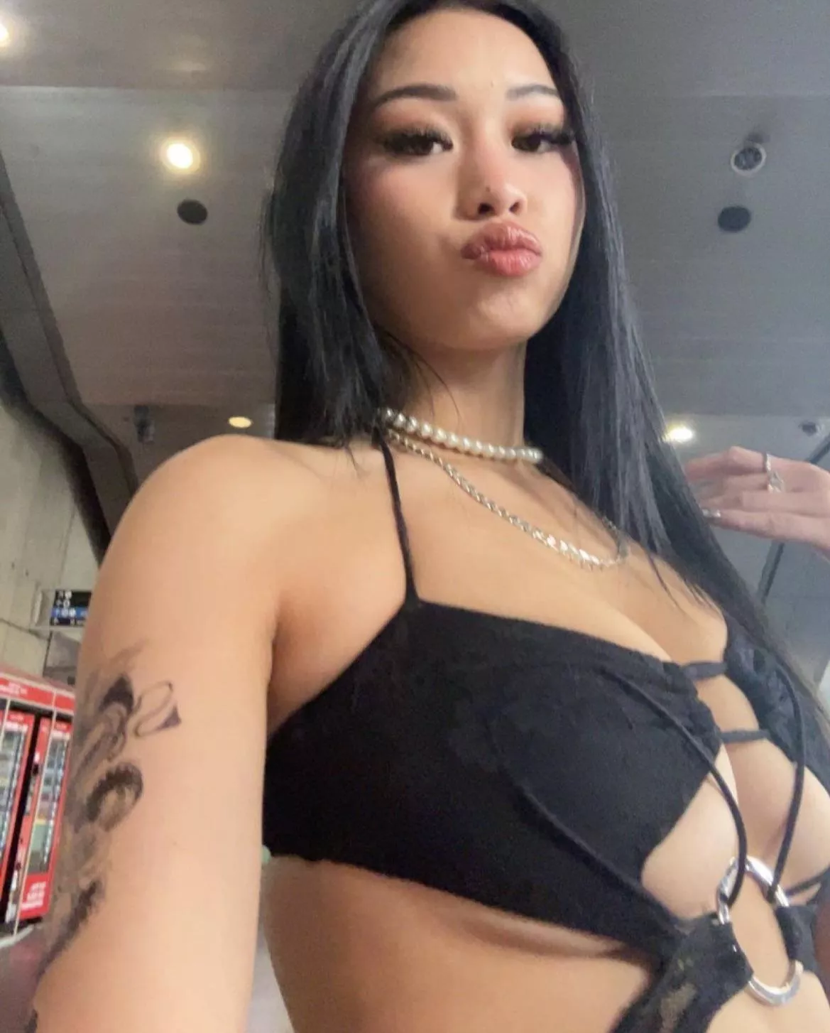 asian baddie