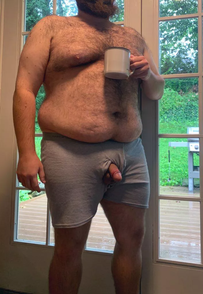 Coffee and softie Sunday.  I wonder if the neighbors are sneaking a look 👀. Would you?