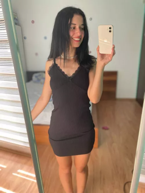 Do you think I look good today in this dress? 🙈