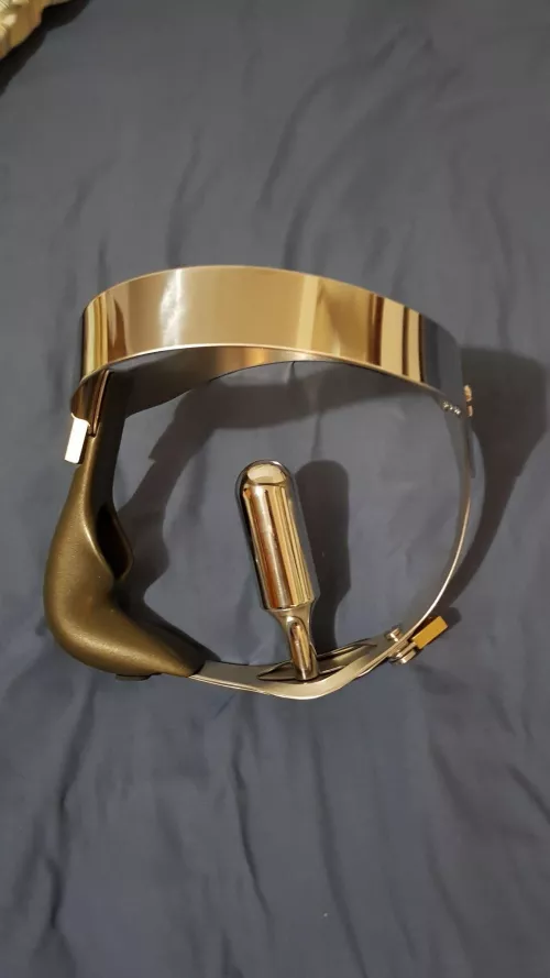 Does anyone know the manufacturer?