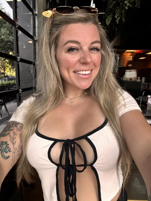 Easy access croptop ;)