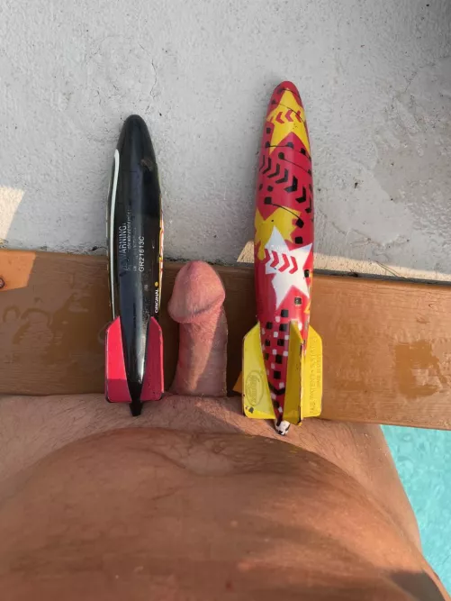 Pool season can be so fun. Check out profile for the video 😈