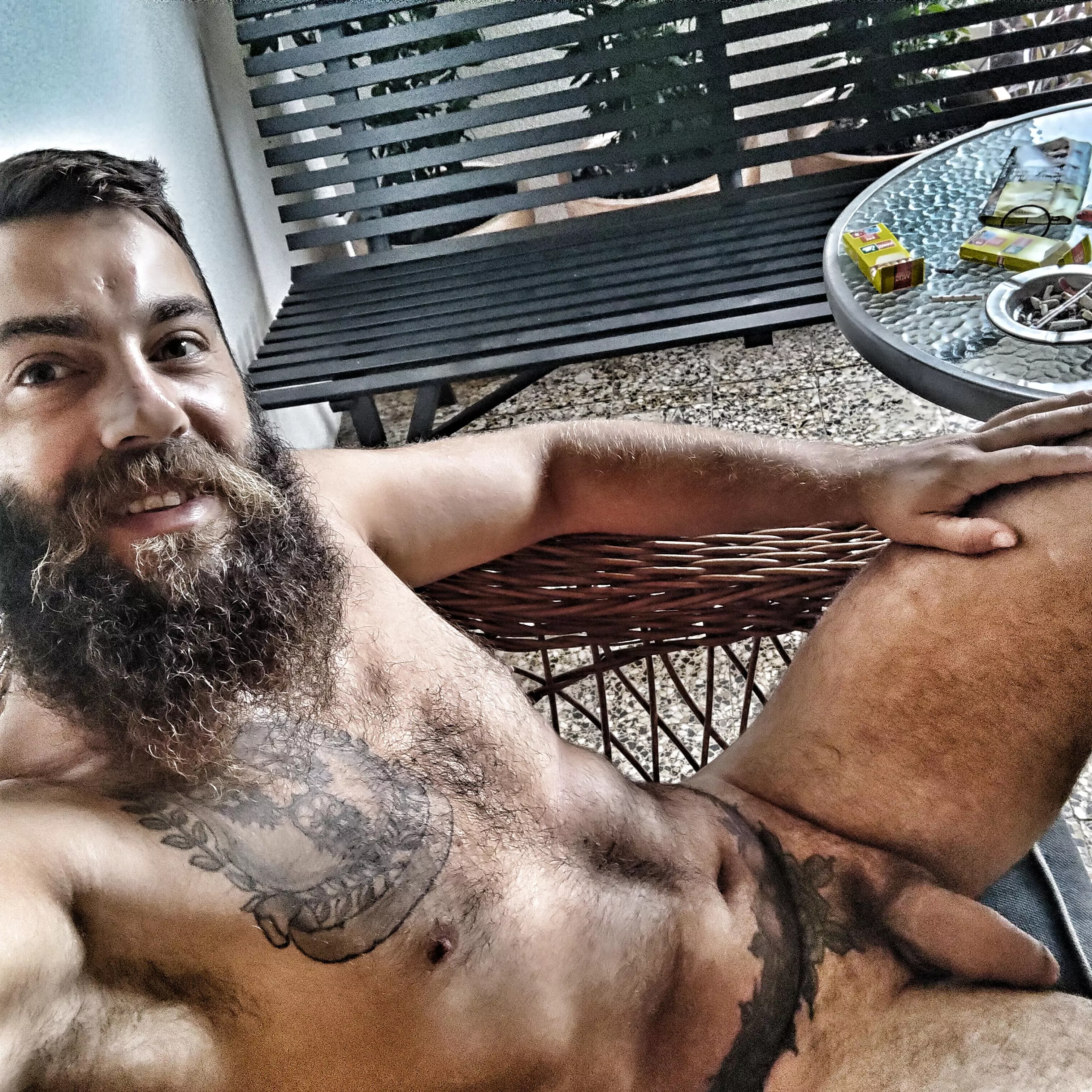 Whats you morning routine?mine is nude coffie