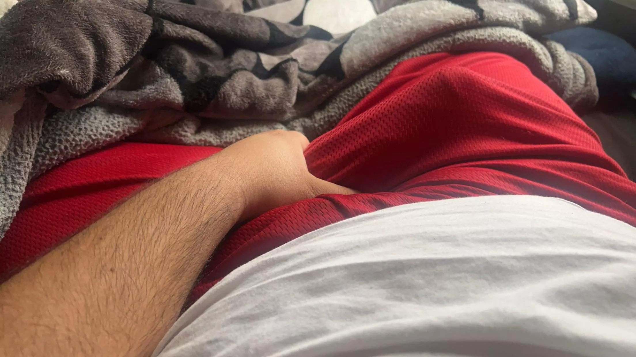 Who wants me to pull it out 