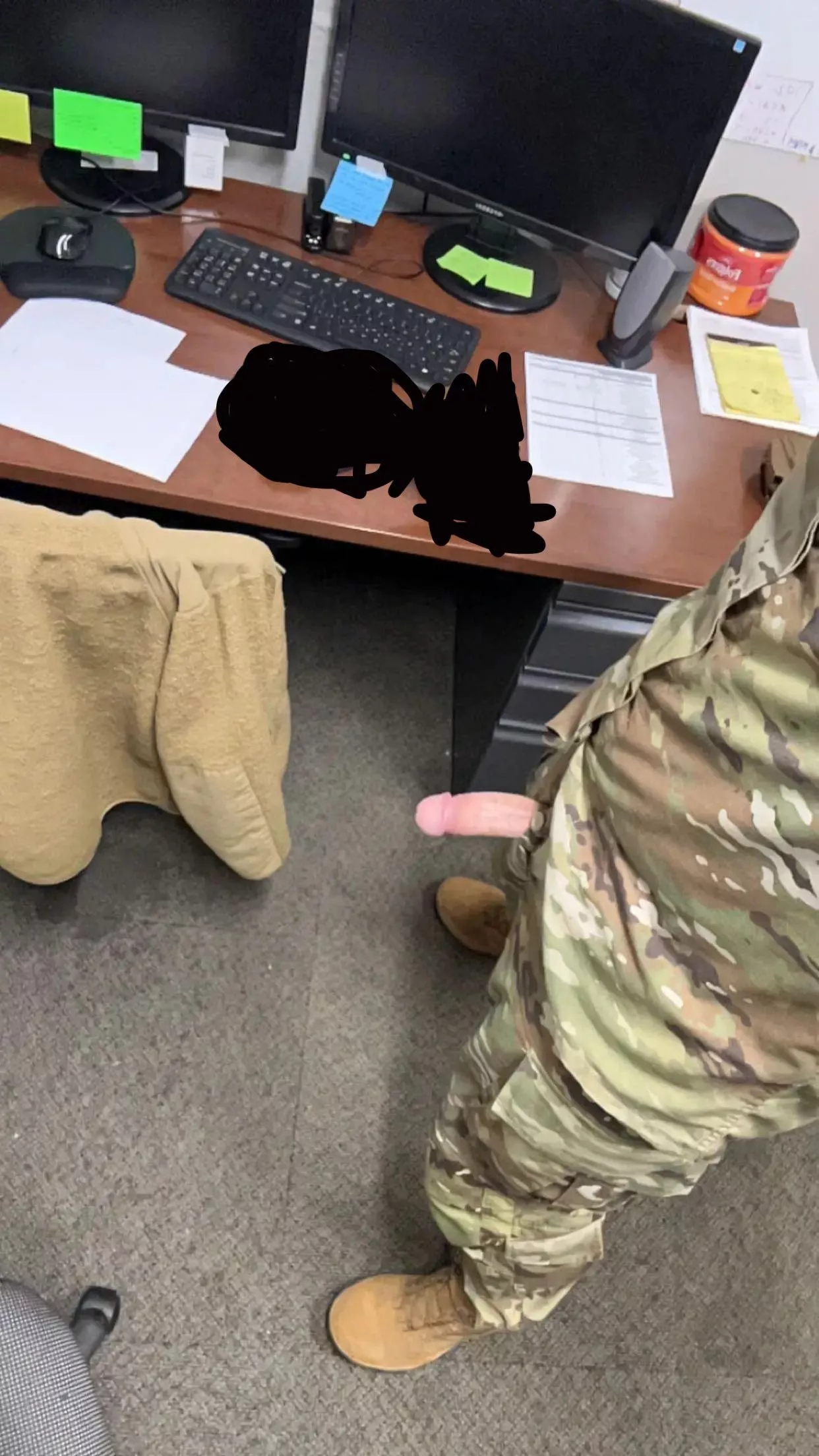 [31] Monday and office to myself